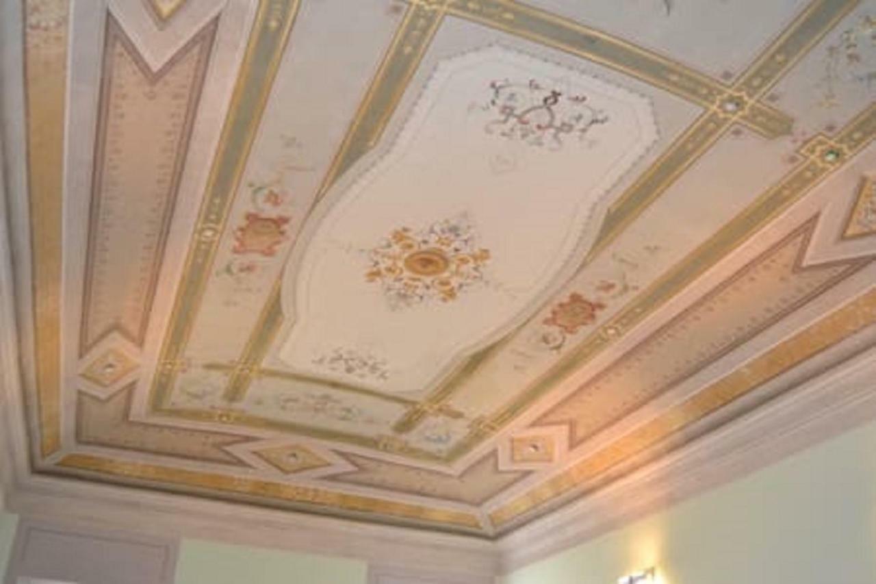 ホテル Palazzo Roberti Monte San Giusto エクステリア 写真