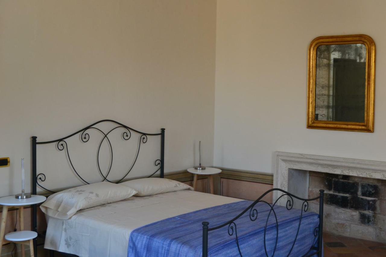 ホテル Palazzo Roberti Monte San Giusto エクステリア 写真