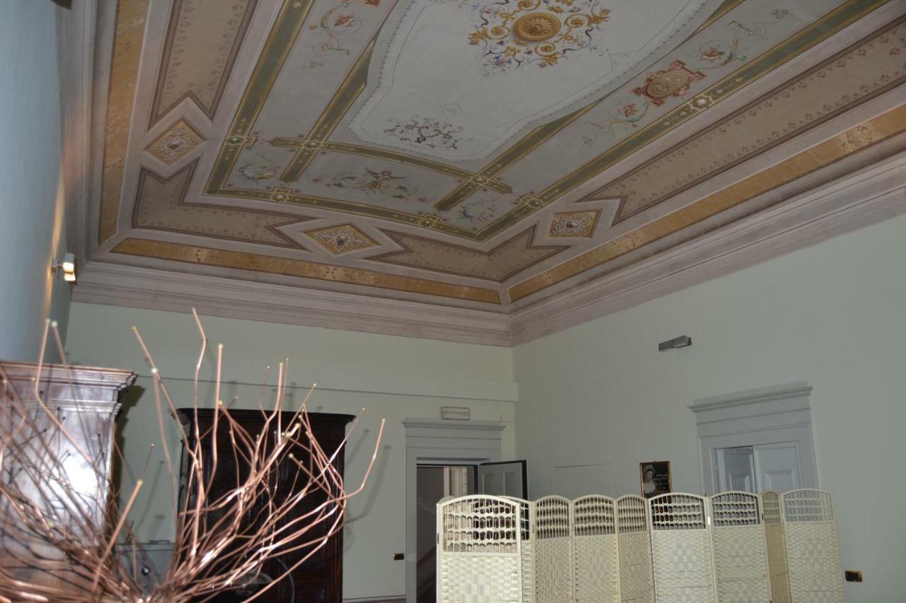 ホテル Palazzo Roberti Monte San Giusto エクステリア 写真